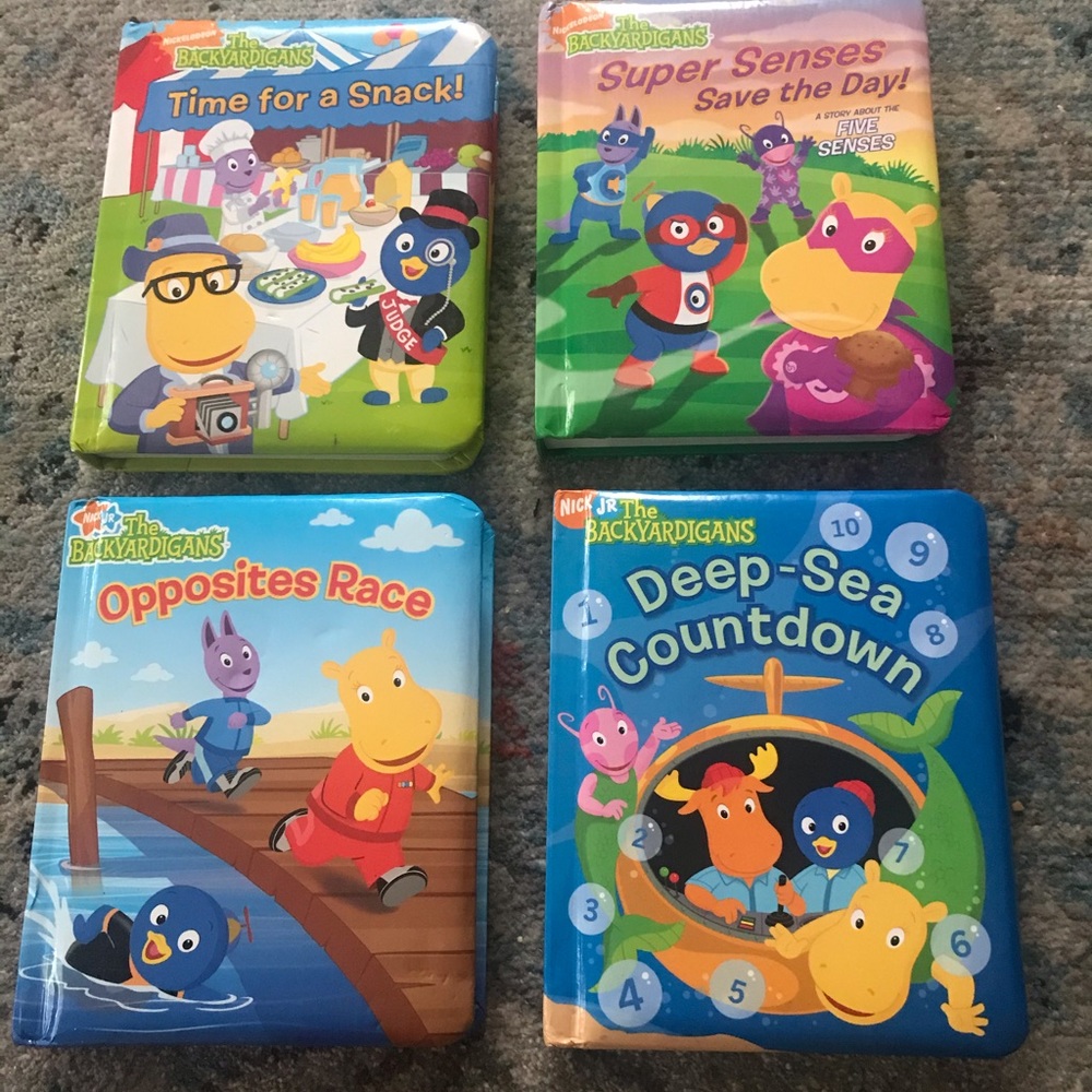 Backyardigans board book lot of 4